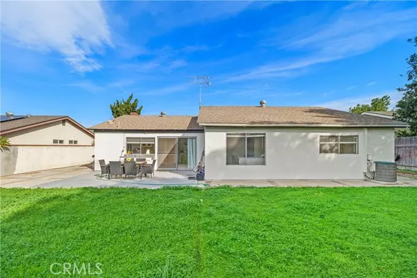 Corona, CA 92879,1572 Evergreen Lane