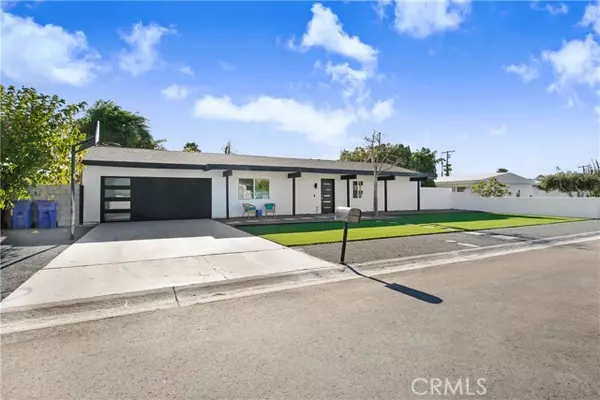 3010 Chuperosa North Road, Palm Springs, CA 92262