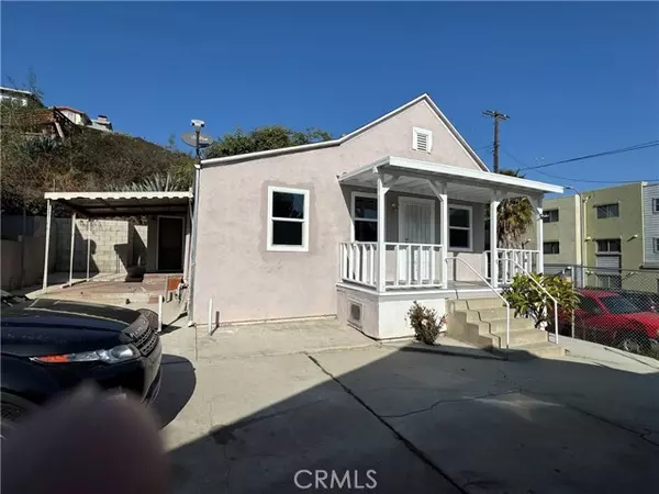 204 West Santa Cruz Street, San Pedro, CA 90731