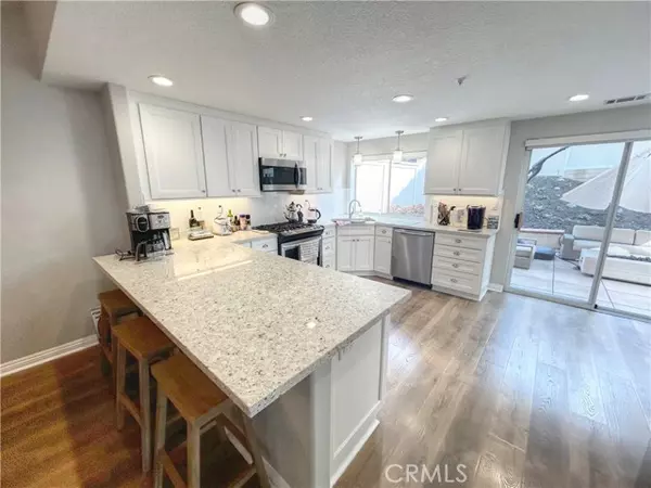 San Clemente, CA 92672,801 Via Presa