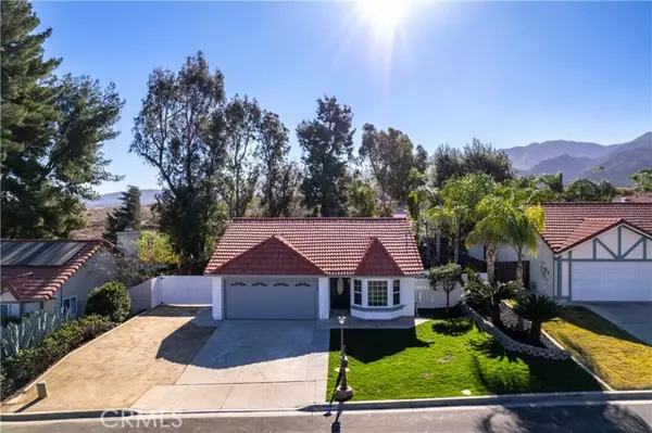 9467 Palm Canyon Drive, Corona, CA 92883