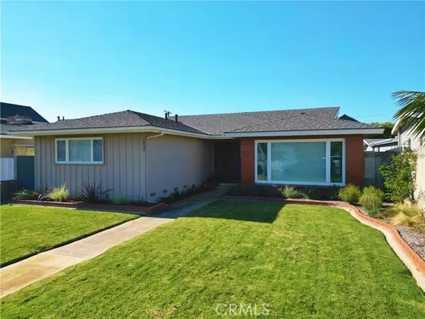 1837 Pine Street, Huntington Beach, CA 92648