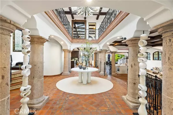 Corona Del Mar, CA 92625,445 Isabella Ter