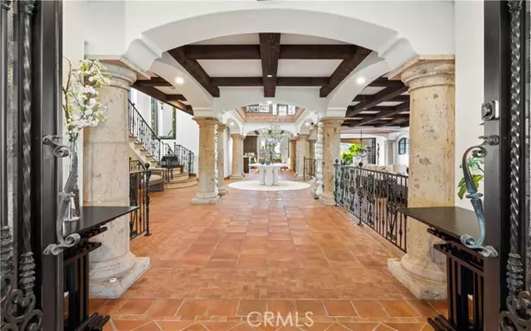 Corona Del Mar, CA 92625,445 Isabella Ter