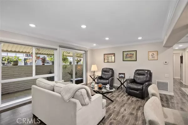 Laguna Woods, CA 92637,2282 Via Mariposa W