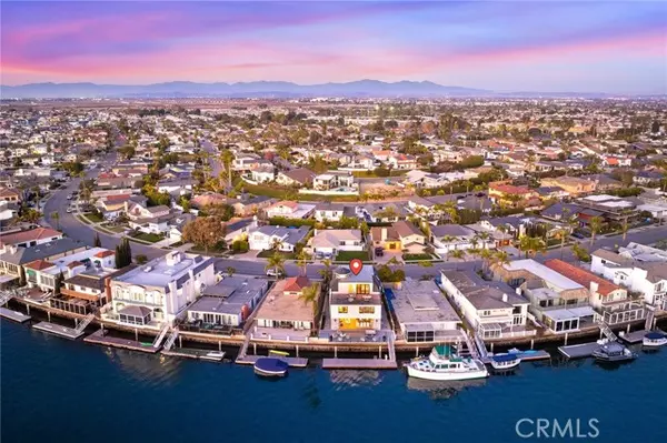 17007 Edgewater Lane, Huntington Beach, CA 92649