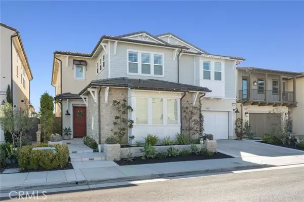 5292 Goldenrod Circle, Huntington Beach, CA 92649