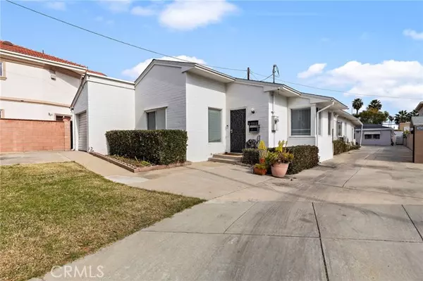 3750 Locust Avenue, Long Beach, CA 90807