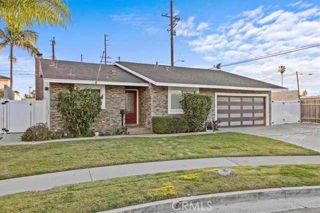 Huntington Beach, CA 92647,8502 Merle Circle