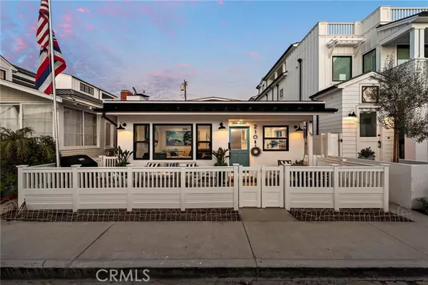 210 Collins Avenue, Newport Beach, CA 92662