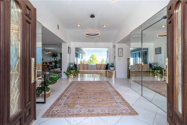 Rancho Palos Verdes, CA 90275,5726 Sunmist Drive