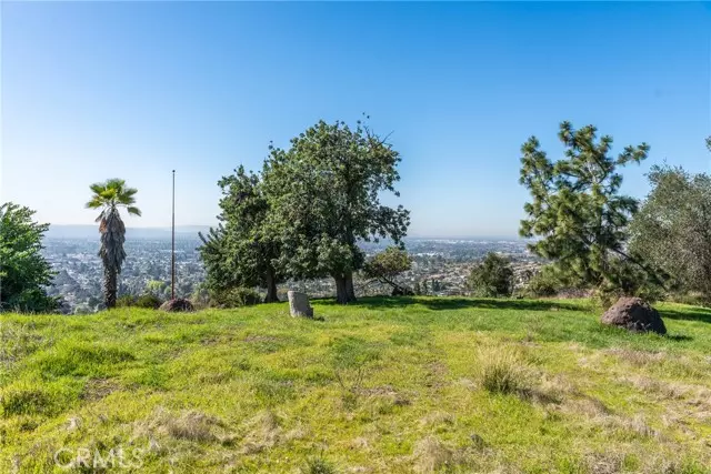 Glendora, CA 91741,1018 North Glendora Avenue