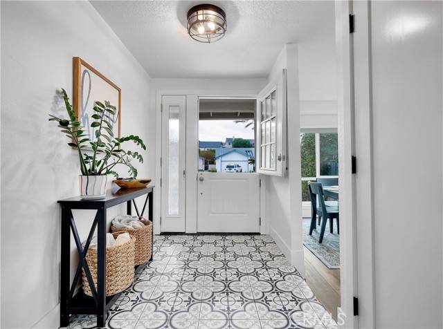 Mission Viejo, CA 92691,21962 Calderas