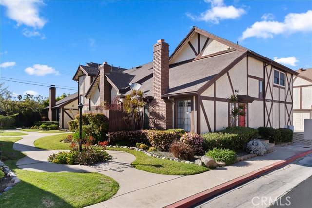543 West Wilson Street, Costa Mesa, CA 92627