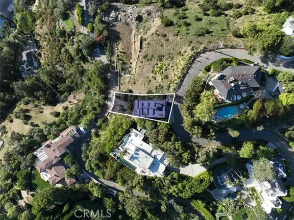 Beverly Hills, CA 90210,1551 Summitridge Drive