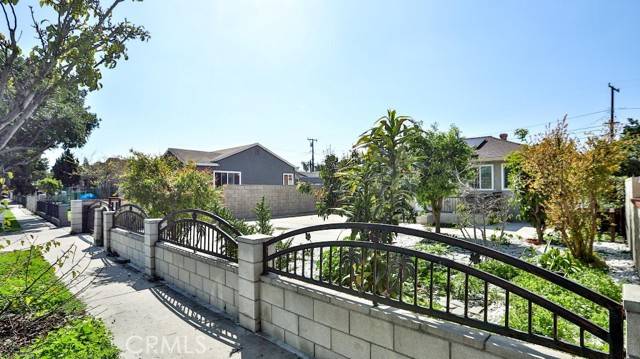 Santa Ana, CA 92703,310 North Bewley Street