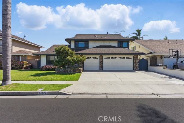 17192 Saint Andrews Lane, Huntington Beach, CA 92649