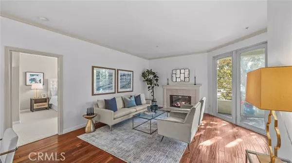 Irvine, CA 92612,2233 Martin