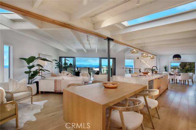 2604 Victoria Drive, Laguna Beach, CA 92651