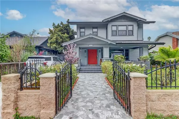 223 North St Andrews Place, Los Angeles, CA 90004