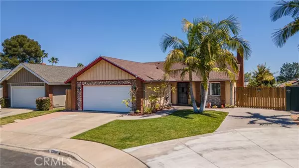 Laguna Hills, CA 92653,22591 Catania