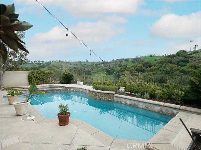 Anaheim Hills, CA 92808,1062 South Miles Court