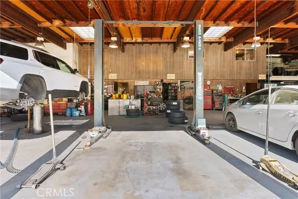 Signal Hill, CA 90755,2648 Cherry Avenue