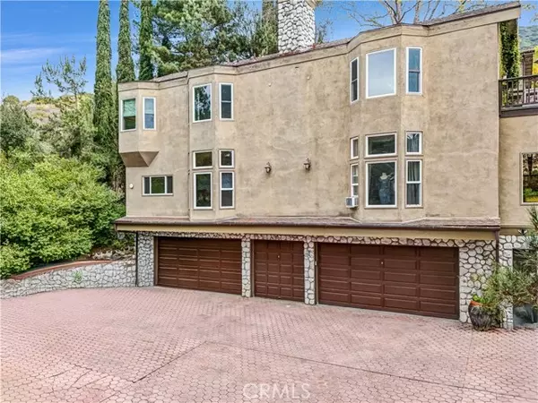 Laguna Beach, CA 92651,21095 Raquel Road