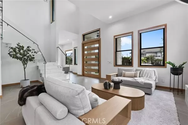 Huntington Beach, CA 92648,1828 Pine Street