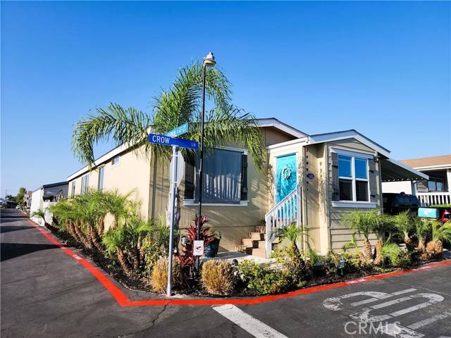 105 Crow Lane, Fountain Valley, CA 92708