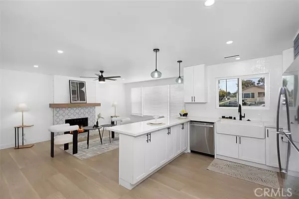 San Diego, CA 92111,3988 Ashford Street