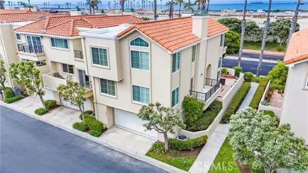 Huntington Beach, CA 92648,19481 Riverdale Lane