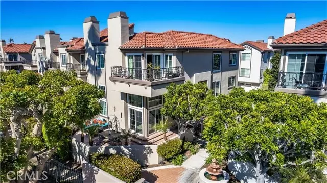 Huntington Beach, CA 92648,19361 Maidstone Lane