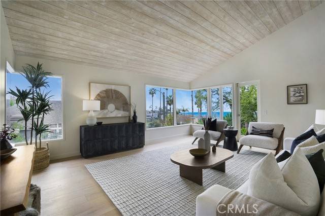 2240 Hillview Drive, Laguna Beach, CA 92651