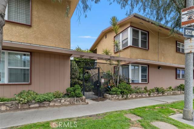 2075 East Appleton Street, Long Beach, CA 90803
