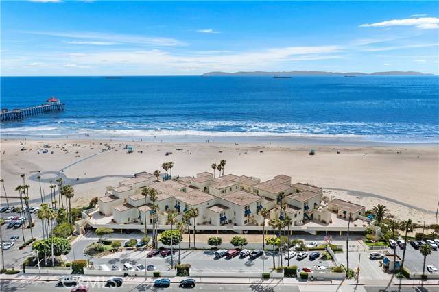Huntington Beach, CA 92648,711 Pacific Coast