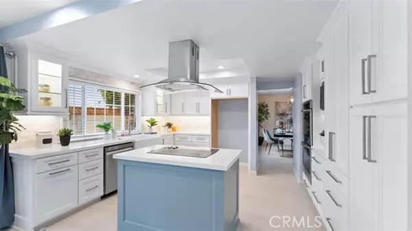 16001 Ballantine Lane, Huntington Beach, CA 92647