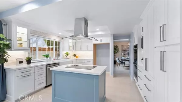 16001 Ballantine Lane, Huntington Beach, CA 92647