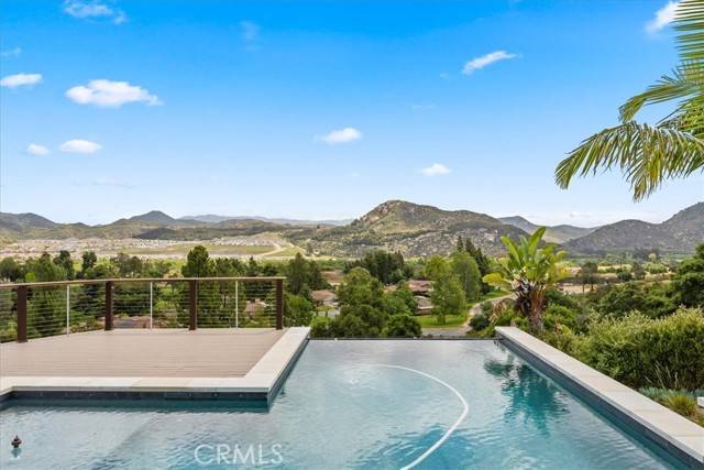 Fallbrook, CA 92028,2836 Mesa Grove Road