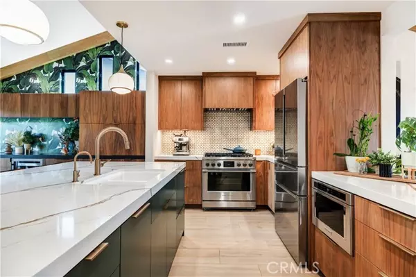 Orange, CA 92866,187 South Shattuck Place