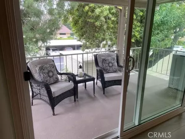 Laguna Woods, CA 92637,8 Via Castilla