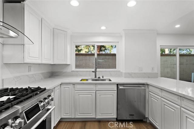 Irvine, CA 92620,16 Encina