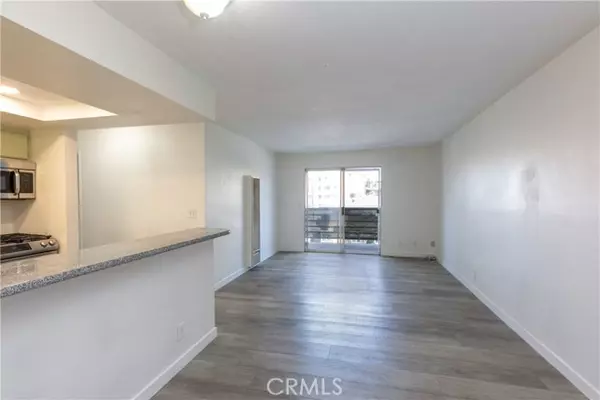 Long Beach, CA 90802,327 Chestnut Avenue
