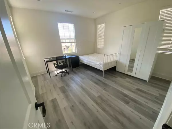 58 Windwalker Way, Tustin, CA 92782