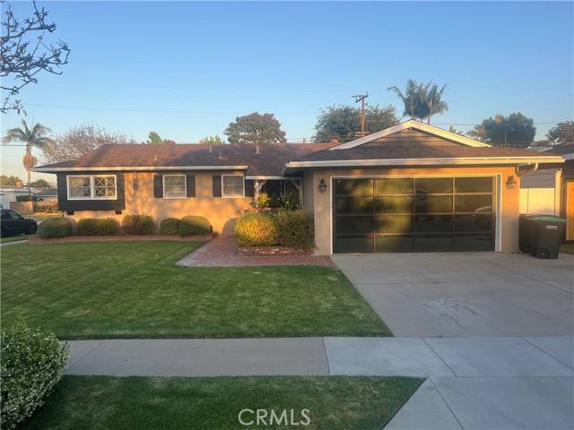 3044 Donnybrook Lane, Costa Mesa, CA 92626