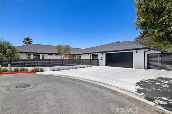 San Clemente, CA 92672,820 Calle Mendoza