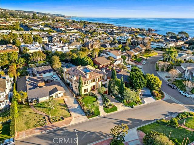 Corona Del Mar, CA 92625,206 Driftwood Road