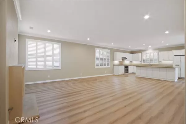 Irvine, CA 92618,132 Blaze