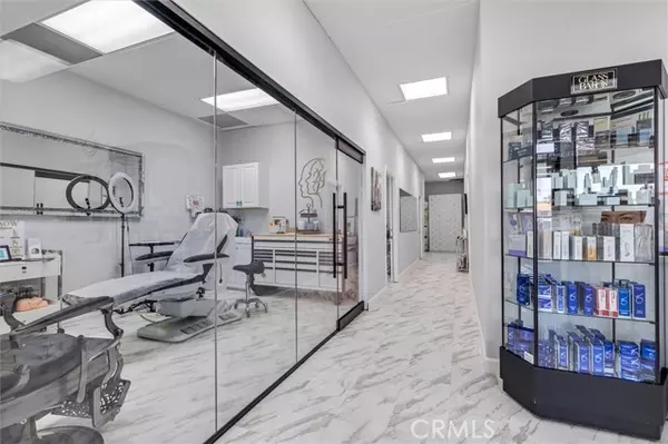 5642 East La Palma Avenue, Anaheim Hills, CA 92807