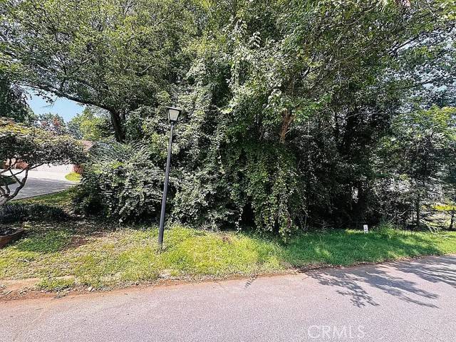 Outside Area (outside Ca), SC,109 Nightingale Lane